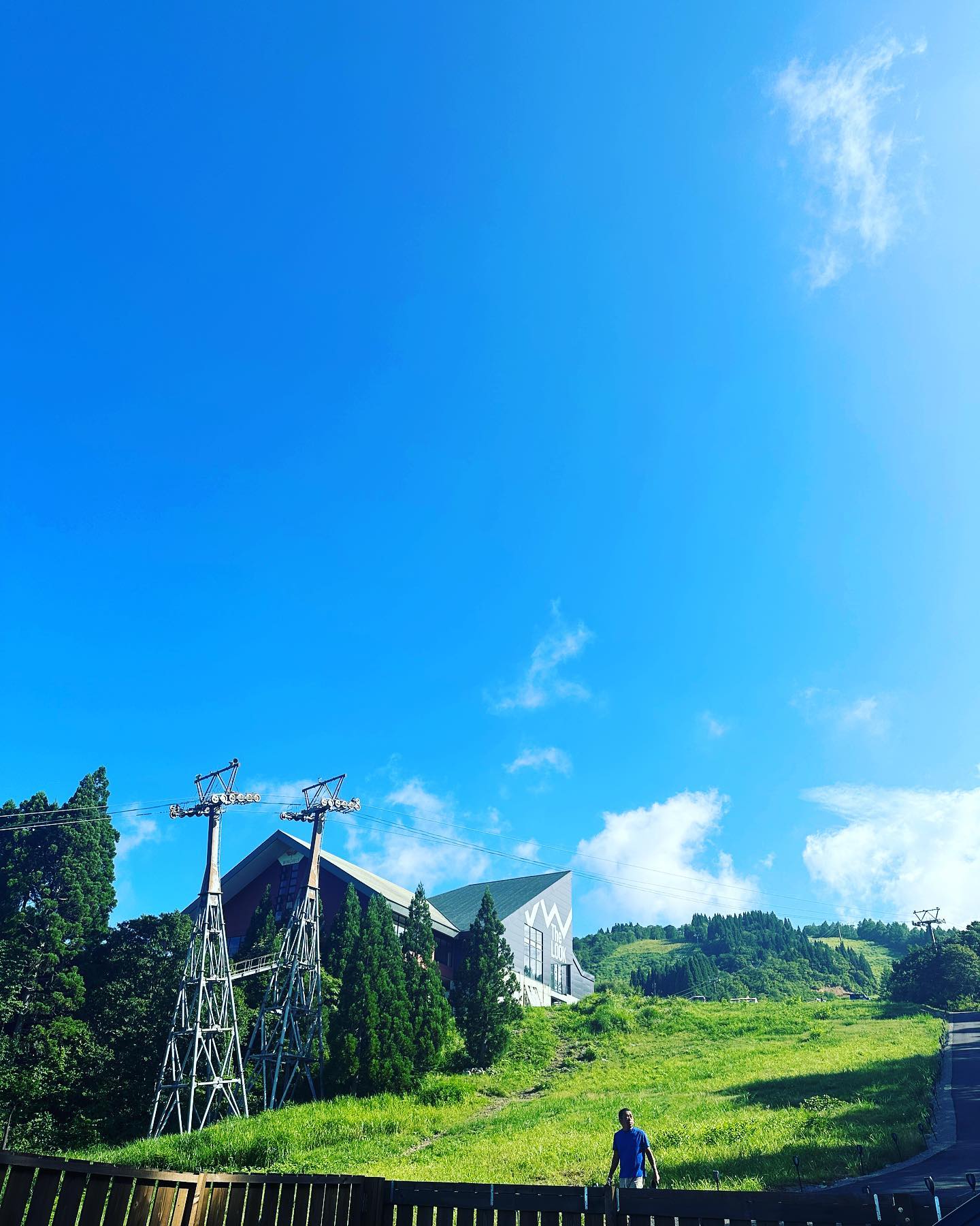 毎日暑い日が続いております️8月に入り、つい先日までヒグラシが泣いていた津保谷もミンミンゼミが元気に泣いております